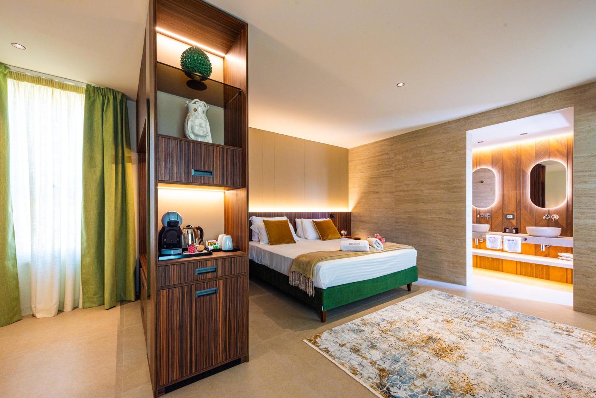 Suite with City View